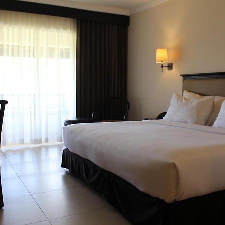 Grand Luley Manado Hotel Exterior photo