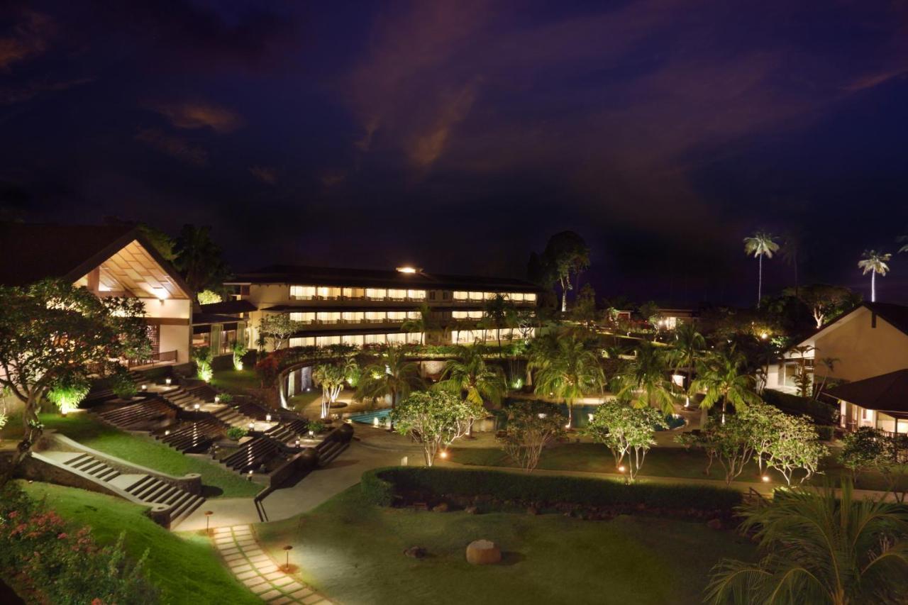 Grand Luley Manado Hotel Exterior photo