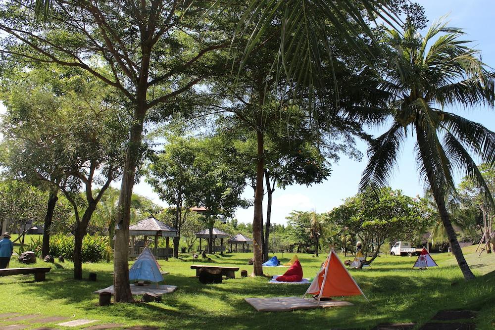 Grand Luley Manado Hotel Exterior photo