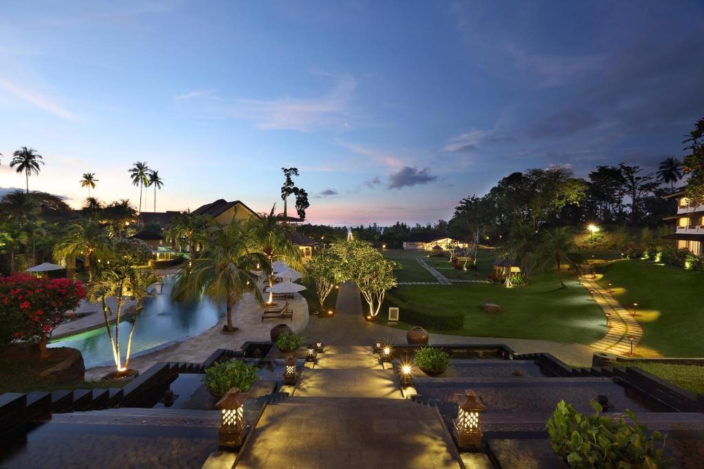 Grand Luley Manado Hotel Exterior photo
