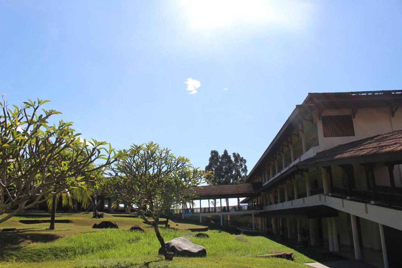 Grand Luley Manado Hotel Exterior photo