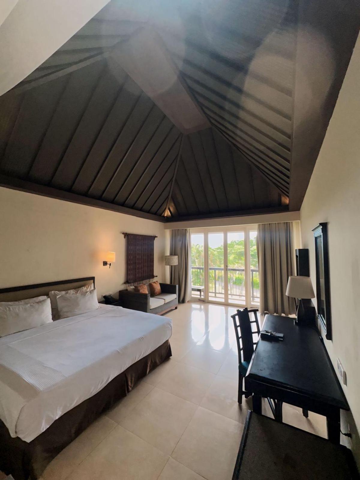 Grand Luley Manado Hotel Exterior photo